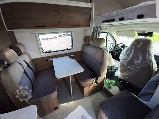 Autorulotă cu alcovă CARADO A 364 Makise, Navi, Lithium,6 Personen Zulassung