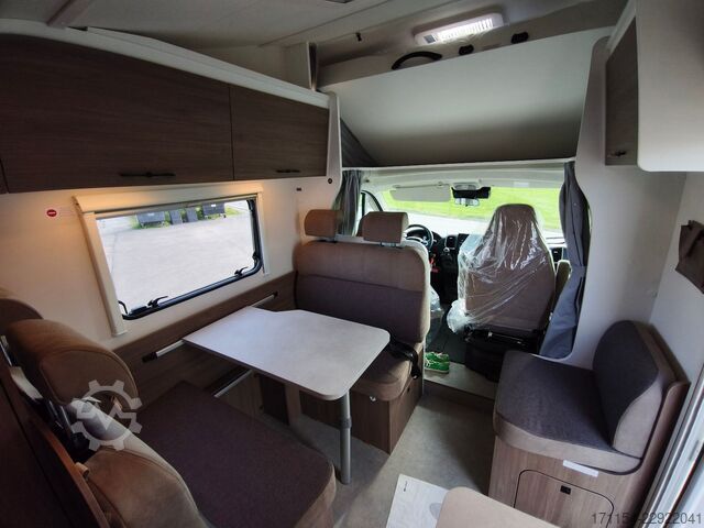 Autorulotă cu alcovă CARADO A 364 Makise, Navi, Lithium,6 Personen Zulassung