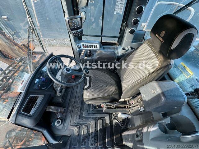 Chargeuse sur pneus HYUNDAI HL 970 XT  Radlader Klima Zentralschmieranlage