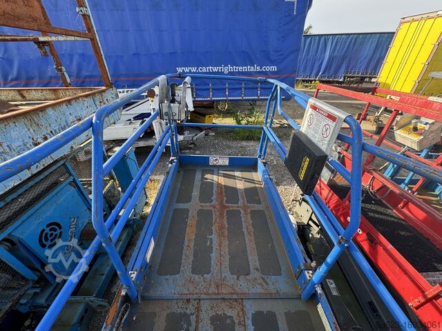 Scissor Lift UPRIGHT X 32 N