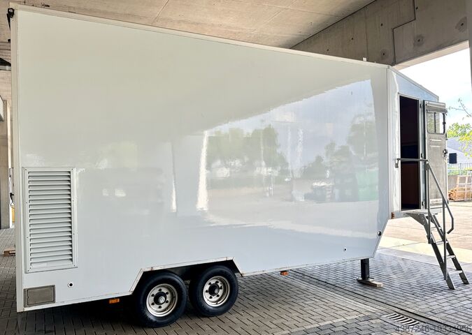 Stage trailer Verdonk VA-DA-01