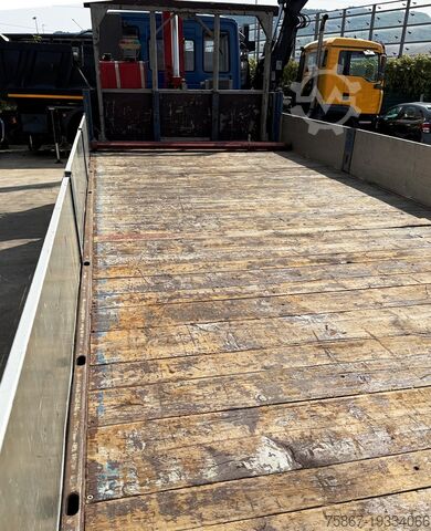 Lastbil med fast lad Iveco EUROCARGO 150E23