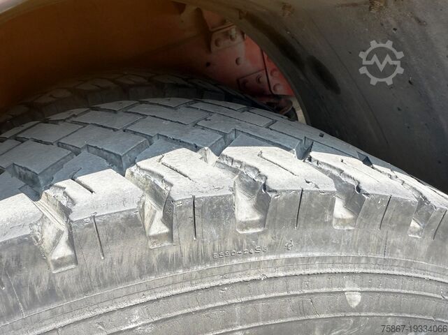 Lastbil med fast lad Iveco EUROCARGO 150E23