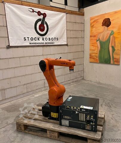 Robot industriale KUKA KR6 R900 SIXX KRC4