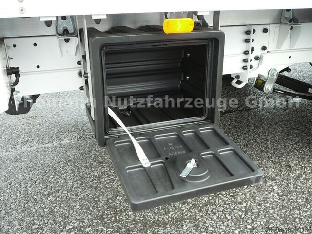 Pick-up bestelwagen PEUGEOT Boxer Pritsche 7 Sitzer Klimaaut. Luftfederung