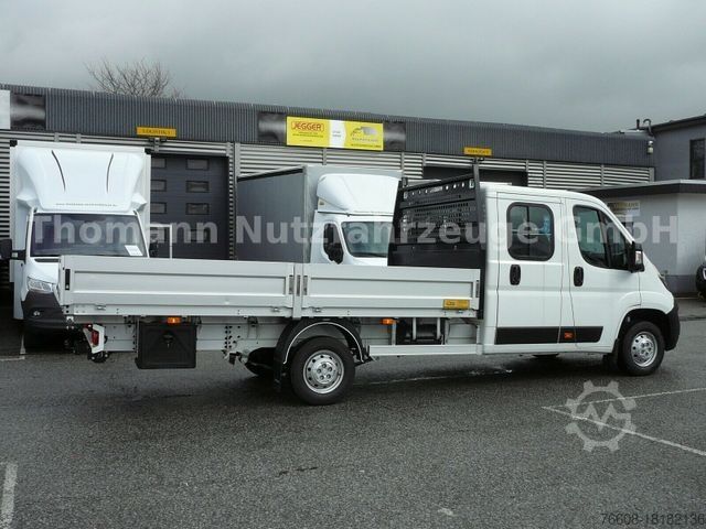 Pick-up bestelwagen PEUGEOT Boxer Pritsche 7 Sitzer Klimaaut. Luftfederung