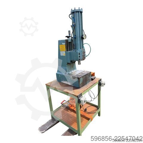  Mäder 100 kN / 10 t Mäder 100 kN / 10 t