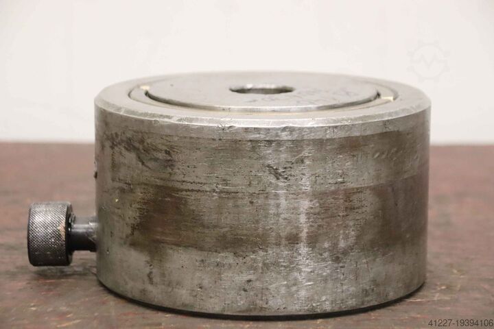 Rövid löketű, nagy teherbírású henger Lukas Hub 30 mm