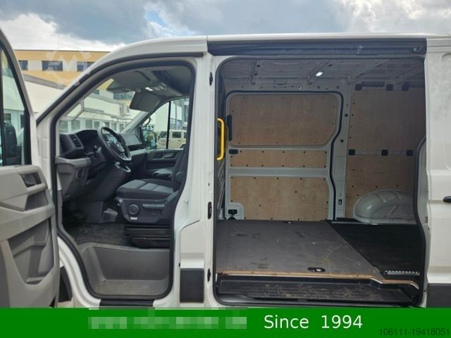 Panelová dodávka VOLKSWAGEN Crafter Automatik/o Active Sitz MR2/FWD