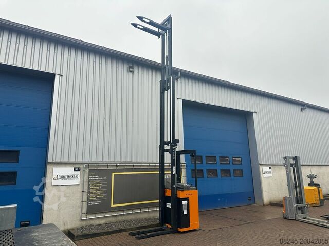 VS-22521 Električni triplex stojeći viljuškar 6300mm Refurbished STILL SV 16