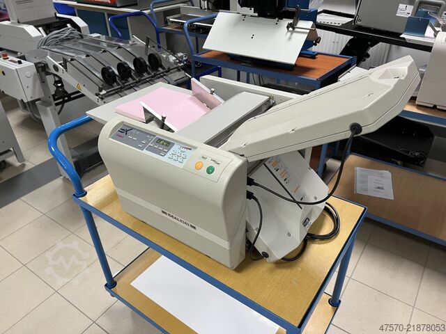 Skládací stroj Ideal 8343 Automatic Folding Machine