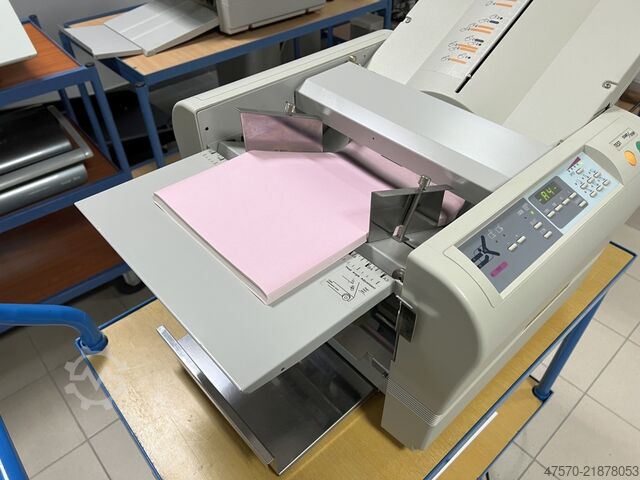 Skládací stroj Ideal 8343 Automatic Folding Machine