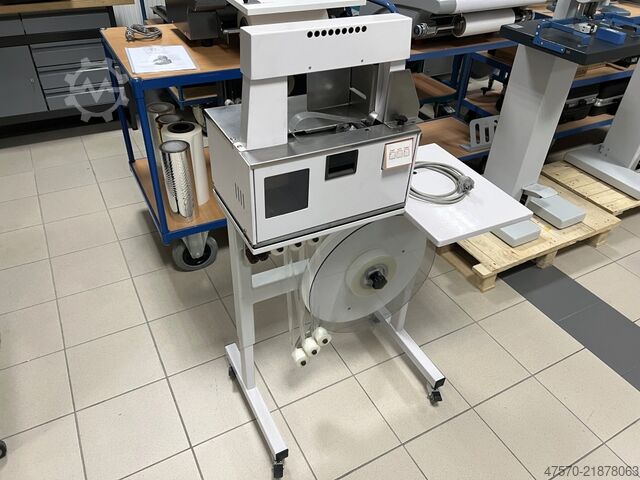Páskovací stroj na podstavci Com J240/30 Banding Machine on a Base