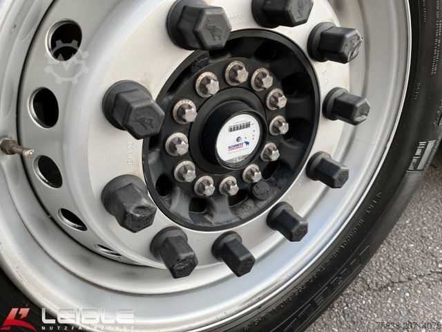 Semiremorcă frigorifică SCHMITZ CARGOBULL SKO 24/L*Pharma Zertifikat*Liftachse*neuwertig*