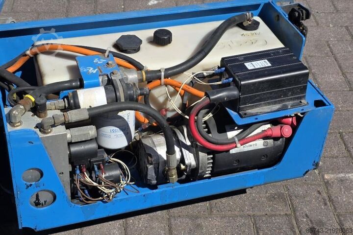 Scherenhebebühne Genie GS1930 Electric, Working Height 7.8 m, 227kg Capac