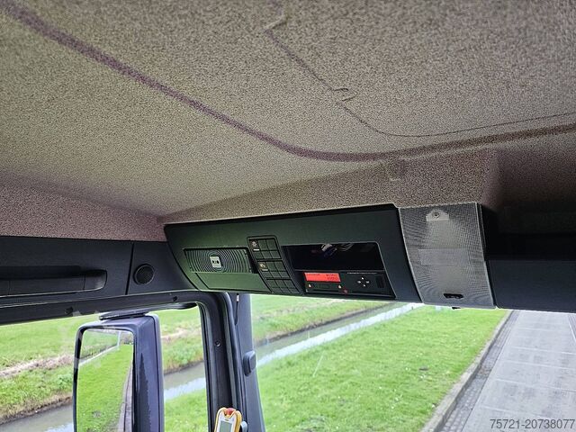 Containertransport (portaalarmsysteem) M.A.N. 26.460 TGS MEILLER AK 16 NT