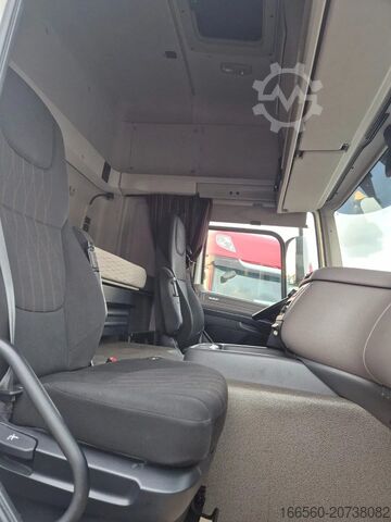 Hazardous substances DAF CF 480 FT SPACE CAB ADR ZF INTARDER