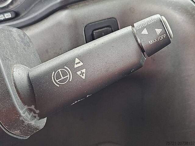 Padrão-SZM MAN 26.440 TGS LX 6X2-2 BLS 554TKM