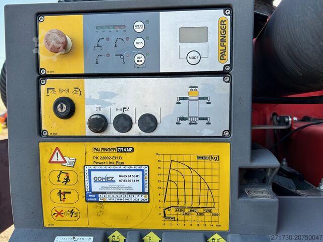 Düz kasa kamyon Iveco X-WAY 360 6X4/PALFINGER PK.22002 + FUNK