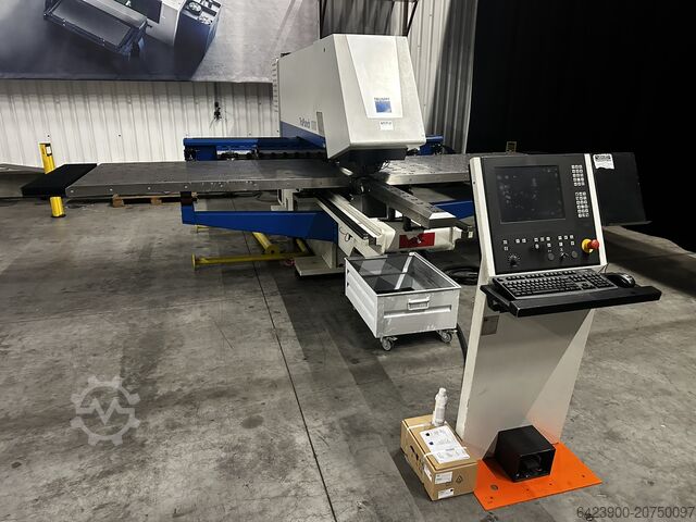 Máquina de puncionar e de cortar TRUMPF TruPunch 1000 (S05)