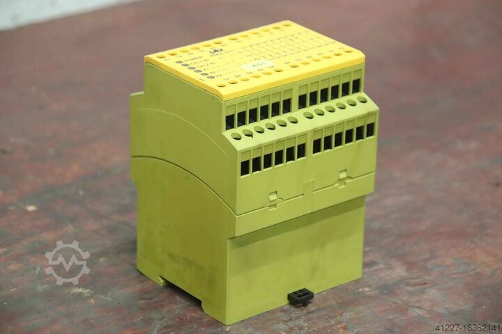 Safety relay pilz PNOZ X10.1 24VDC 6n/o 4n/c 3LED