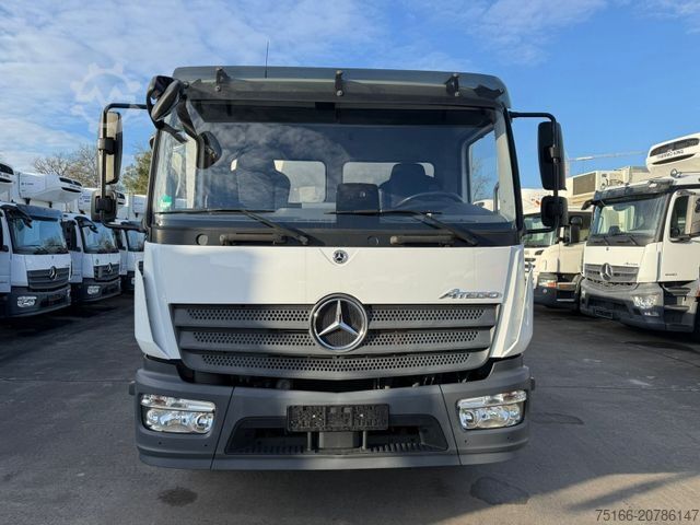 Flatbed truck MERCEDES-BENZ ATEGO 1523 L Pritsche 6,10 m*NL 10,3 T*2 X AHK