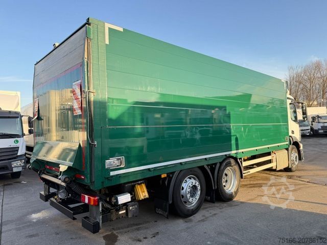 Samochód do przewozu napojów MERCEDES-BENZ ANTOS 2532 L Getränkekoffer 7,40 m LBW 3 T*LENK