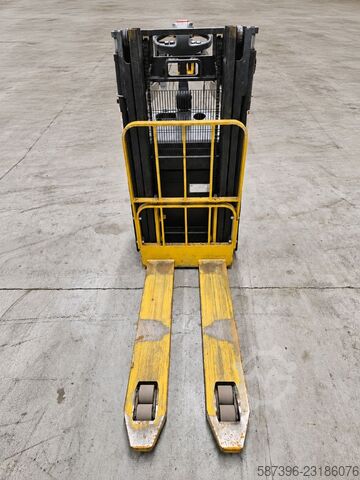  Yale MP20XD