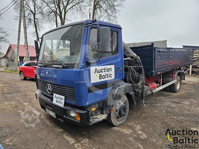 Tipper Mercedes-Benz 814