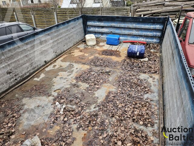 Tipper Mercedes-Benz 814