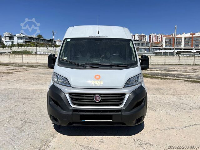 Caravana/autocaravana Fiat Weinsberg Carabus 600 K | 4 Posti Letto | Completamente Attrezzato
