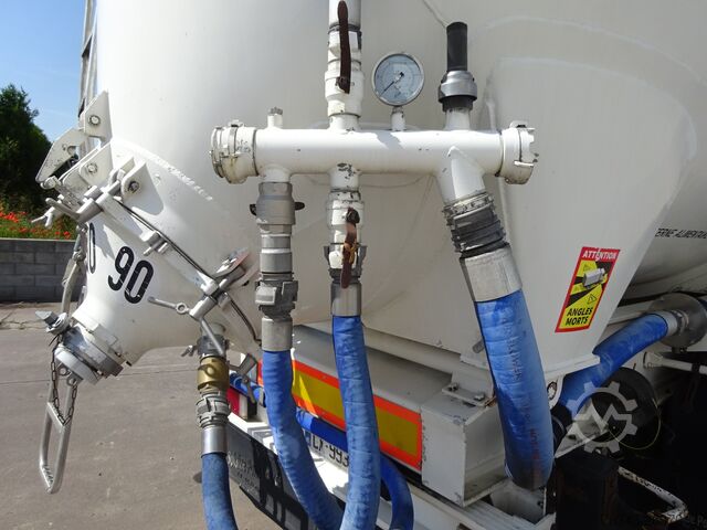 ημιρυμουλκούμενο βυτιοφόρο Benalu CITERNE PULVERULENTE 64000 L