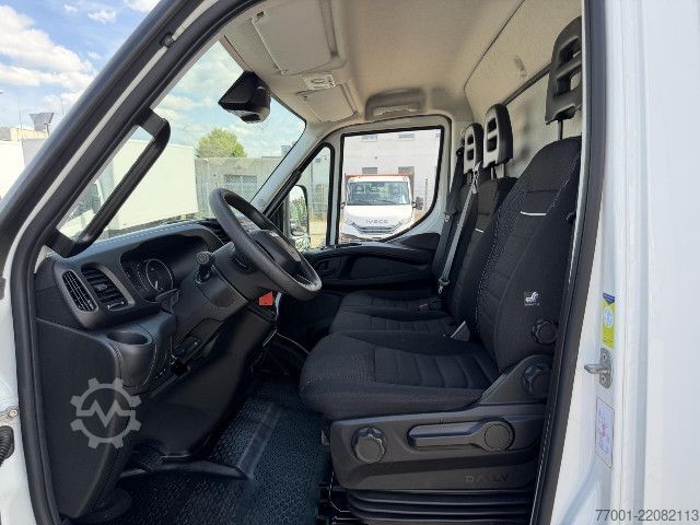 Vrachtwagen met bakwagen IVECO 70C18HA8/P