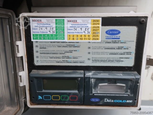 Chladírenský návěs Kögel SN24 Doppelstock Carrier Vector