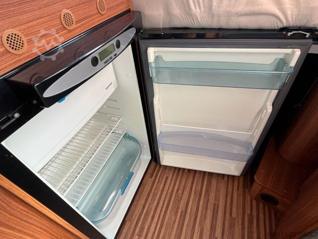 Kamper ADRIA Twin 600 SP - Festbett - Klima - Solar - Markise
