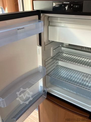 Półzintegrowany kamper LMC T 732 G - Einzelbetten -  - Solar -