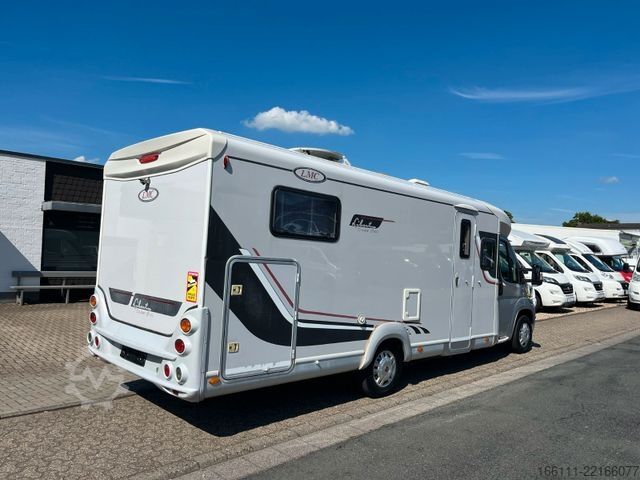 Półzintegrowany kamper LMC T 732 G - Einzelbetten -  - Solar -