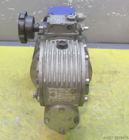 Instelbare tandwielmotor 0,37 kW 22,5-133 tpm MOTOVARIO NK/005/F