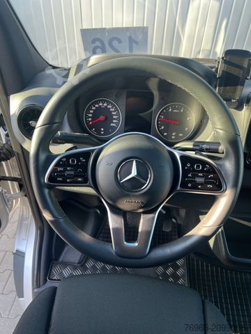 Dobozos furgon MERCEDES-BENZ Sprinter 314 AUTOMATIK NAVI TOTWINKEL KAMERA LED