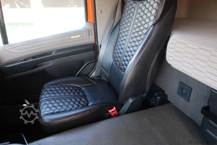 Chassi med hytt DAF CF 450 M4SN3