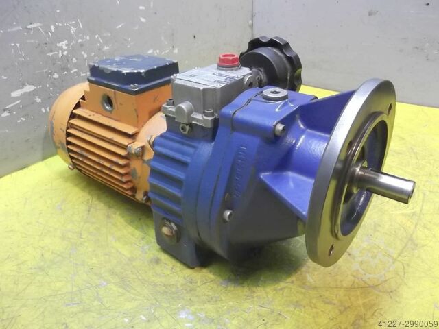 Adjustable gear motor 0.37 kW 26-143 rpm Motovario TKRF/5