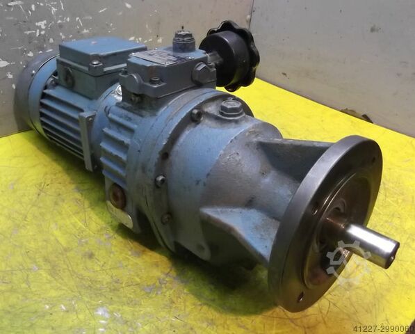Instelbare tandwielmotor 0,37 kW 20-100 rpm Motovario TKRR/5