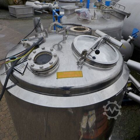 1358 liter verwarmbaar/koelbaar drukvat gemaakt van V4A  