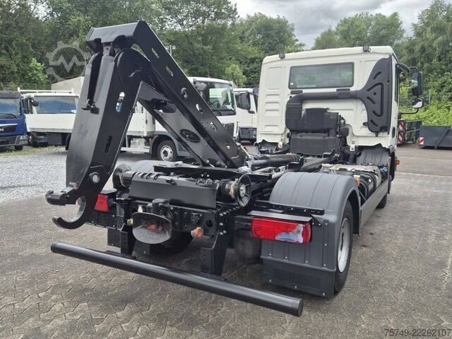 Kroklastbil man TGL 12.220 BL City Abrollkipper  AHK Euro 6