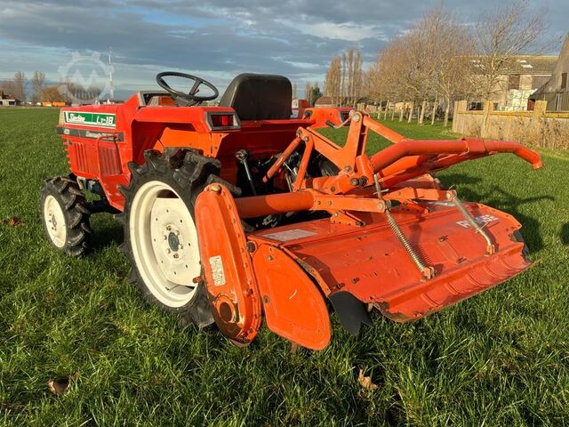Traktor Kubota 0261