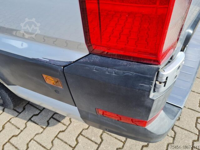 Dodávka s vysokou střechou VW Crafter 35 Kasten TDI MR hoch NAVI KLIMA TEMPOMAT
