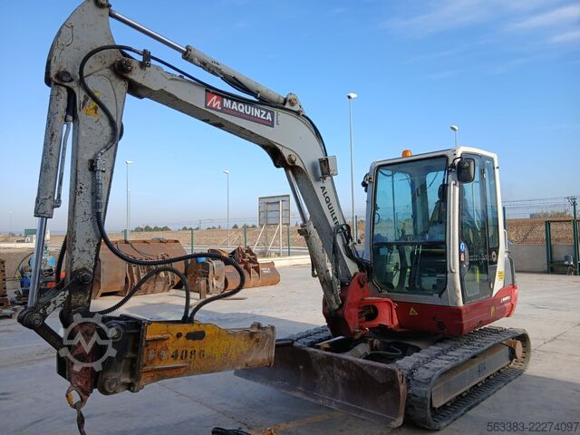 Miniexcavadora Takeuchi TB250