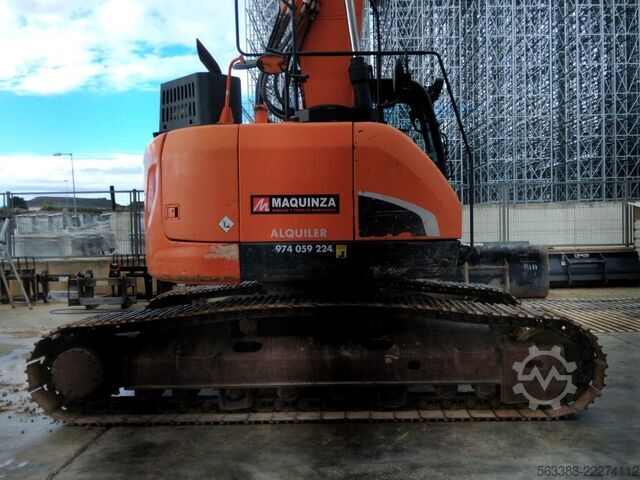 Excavadora sobre orugas Doosan DX235LCR