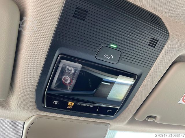 Minibus VOLKSWAGEN T7 Multivan Style eHybrid KR 4MOTION AHK Matrix