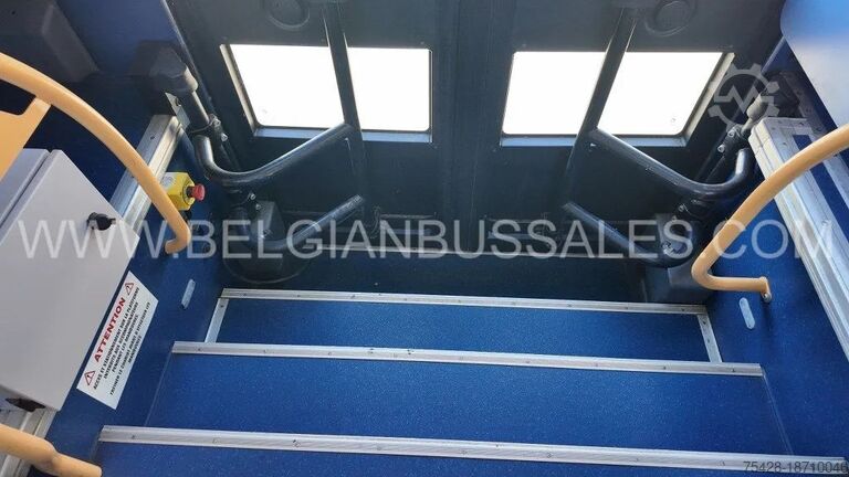 Bus interurbain Iveco Crossway / Recreo / 12.8m / Lift / Airco